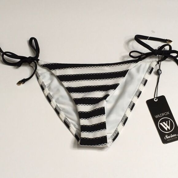 New. WILDFOX black and white stripe string bikini.  Medium Runs small. - Picture 6 of 9